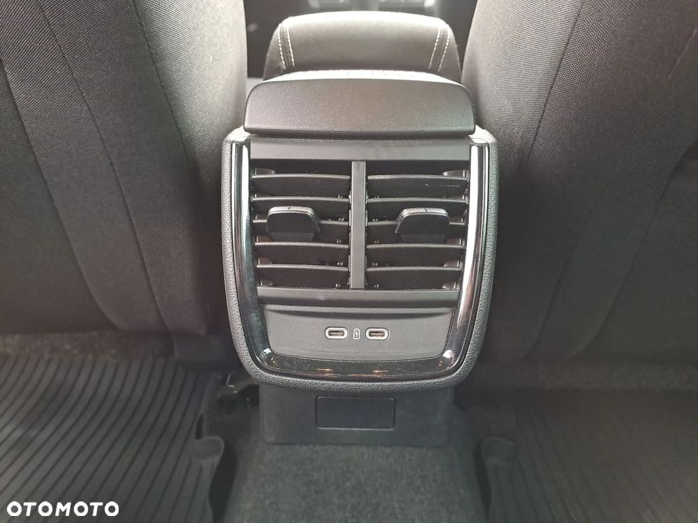Skoda Kamiq 1.0 TSI Ambition - 25