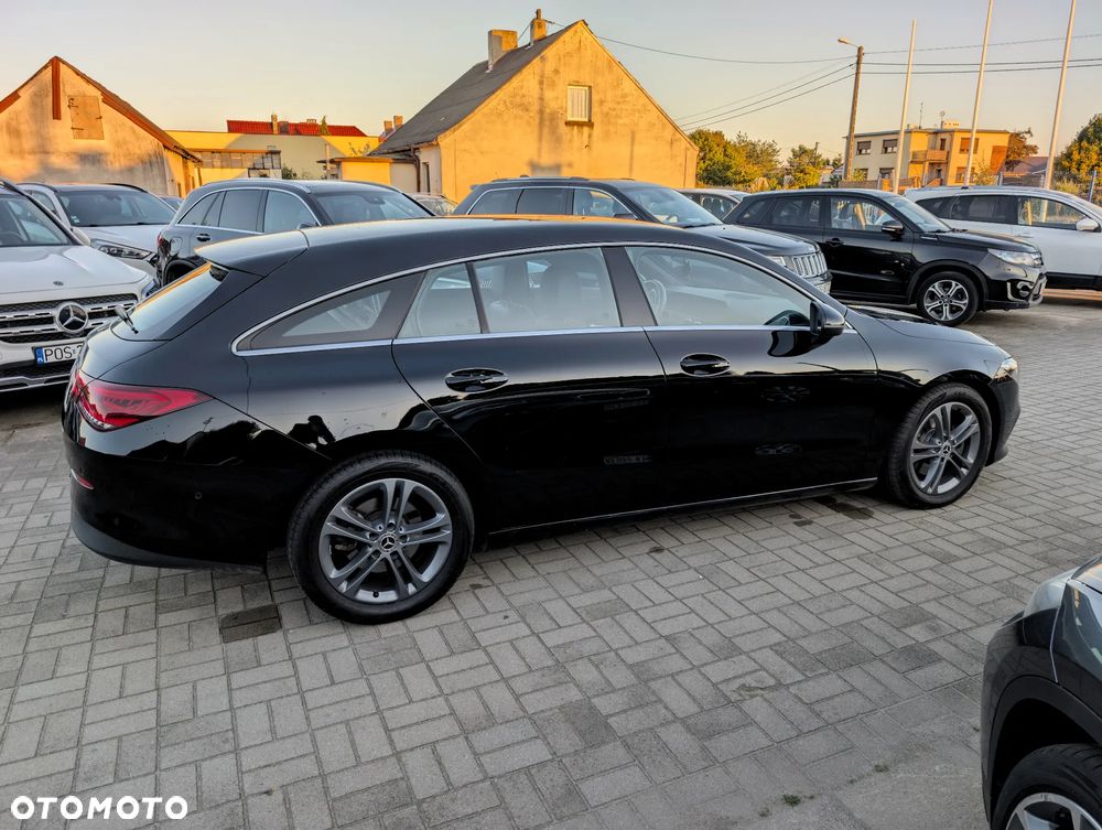 Mercedes-Benz CLA 200 d Shooting Brake 8G-DCT - 39