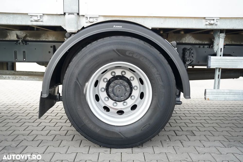 DAF LF 250 / 4X2 / LIVRARE - 7.3 + HDS HYVA HB 150X -E3 / RADIOCOMANDĂ / ROTATOARE / MAX. CAPACITATE DE RIDICARE: 5200 KG / EURO 6 - 27