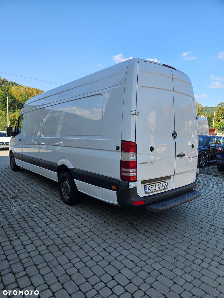 Mercedes-Benz Sprinter 319 - 5