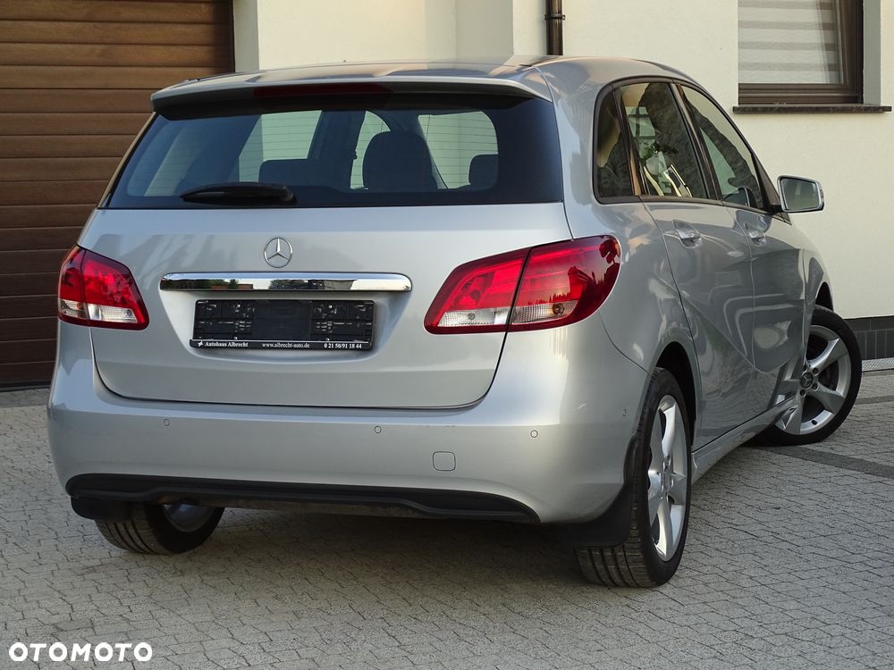 Mercedes-Benz Klasa B 180 Edition - 5