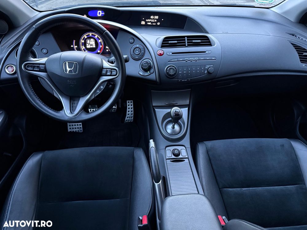 Honda Civic 1.8i-VTEC Sport - 12