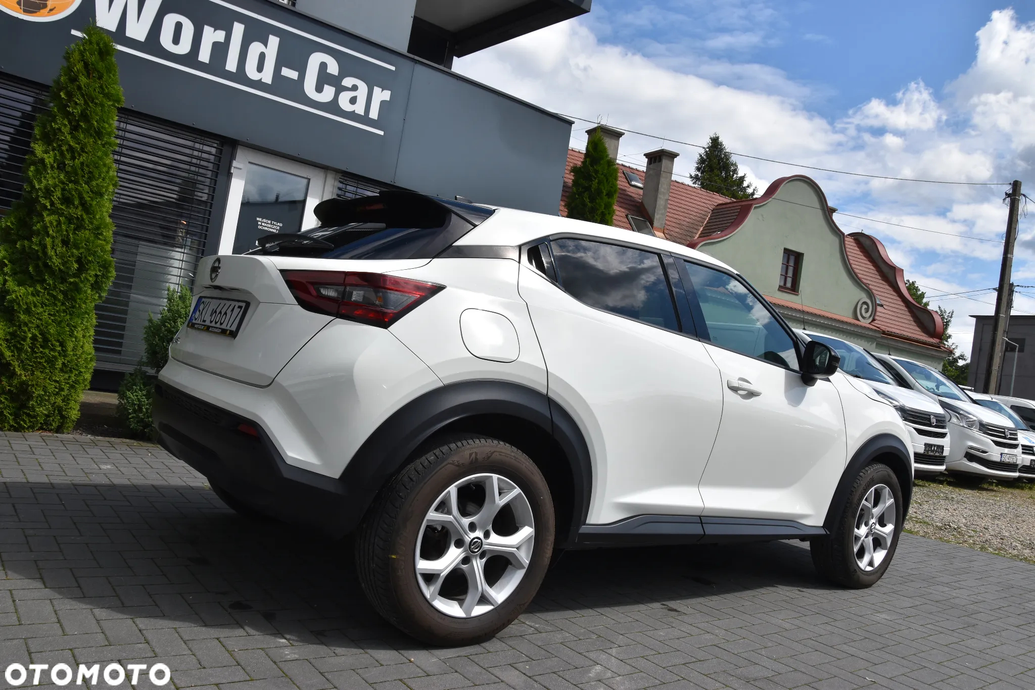 Nissan Juke 1.0 DIG-T DCT Tekna - 10
