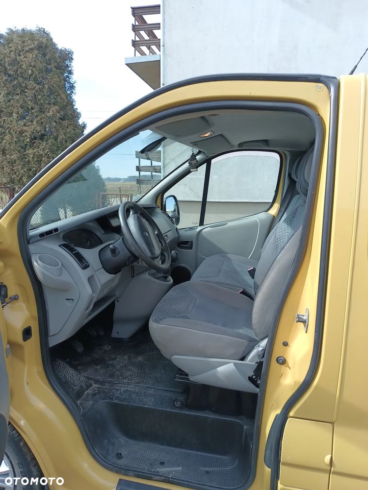 Renault TRAFIC - 6