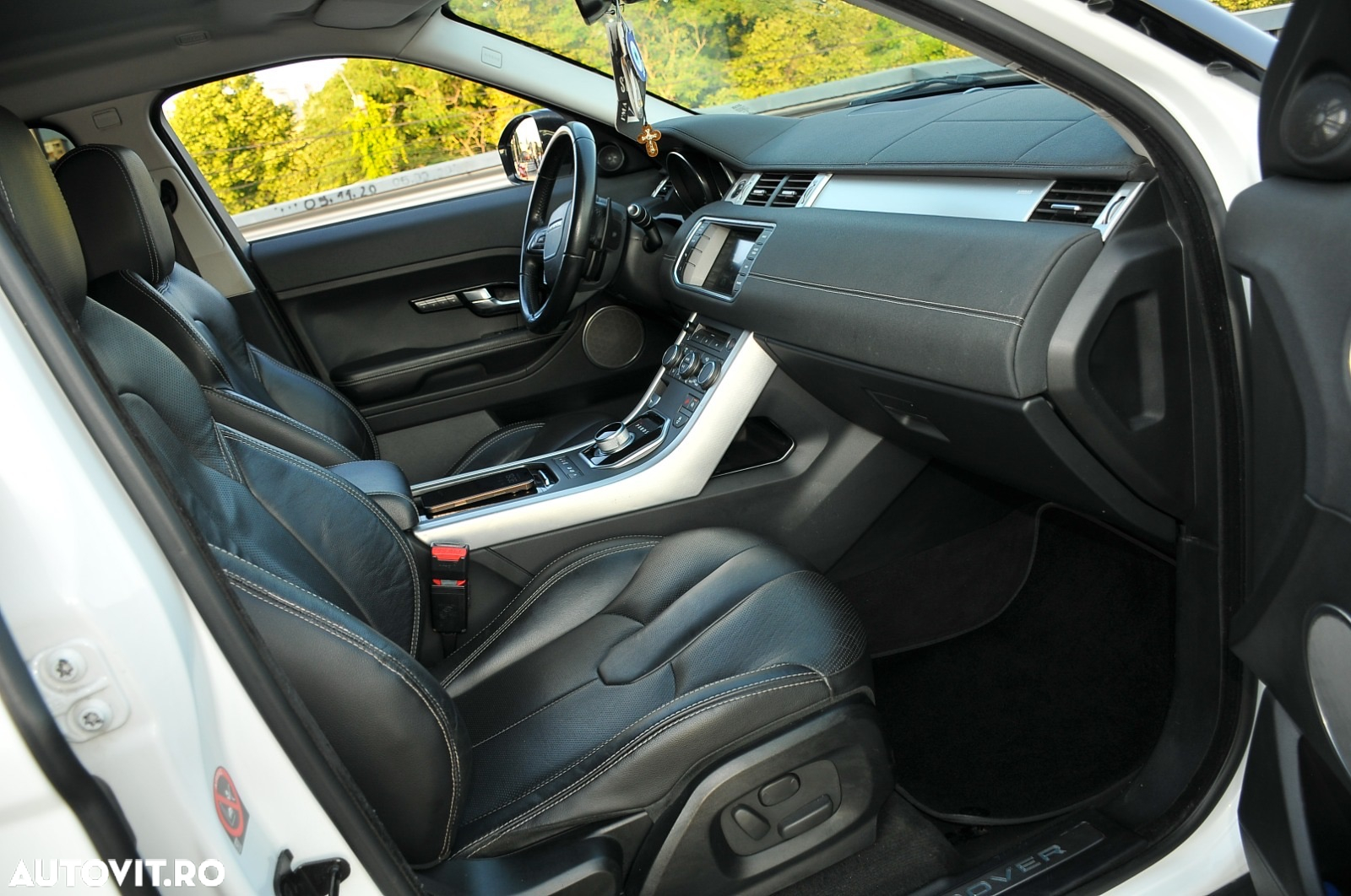 Land Rover Range Rover Evoque - 8
