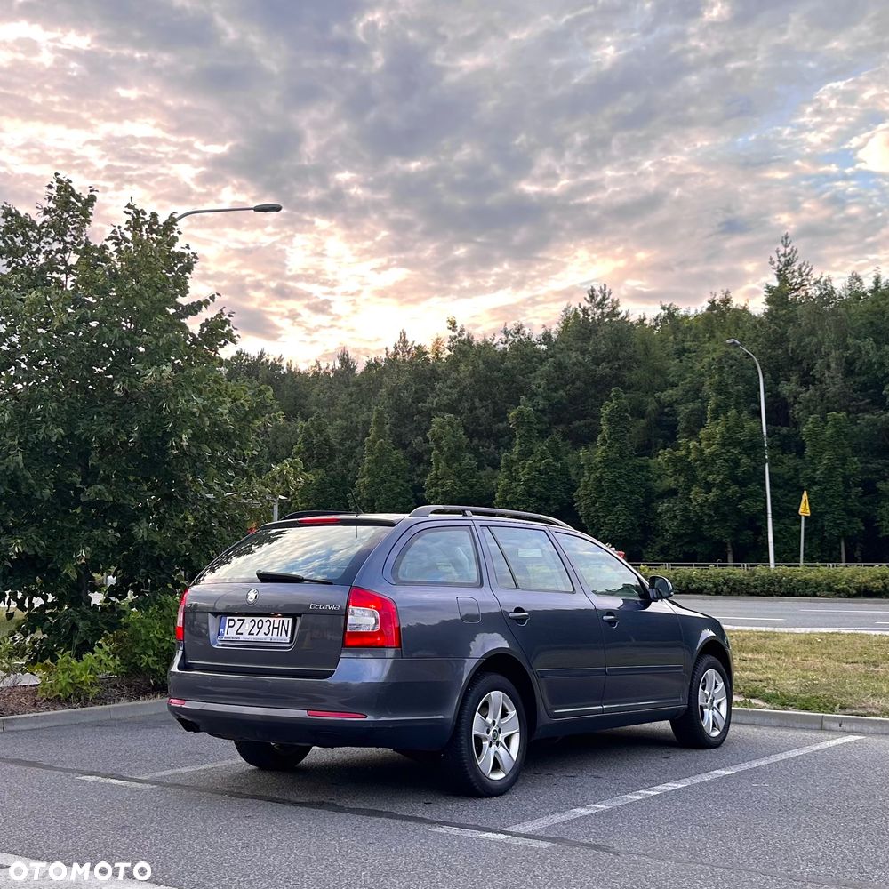 Skoda Octavia 1.8 T FSI Ambiente - 6