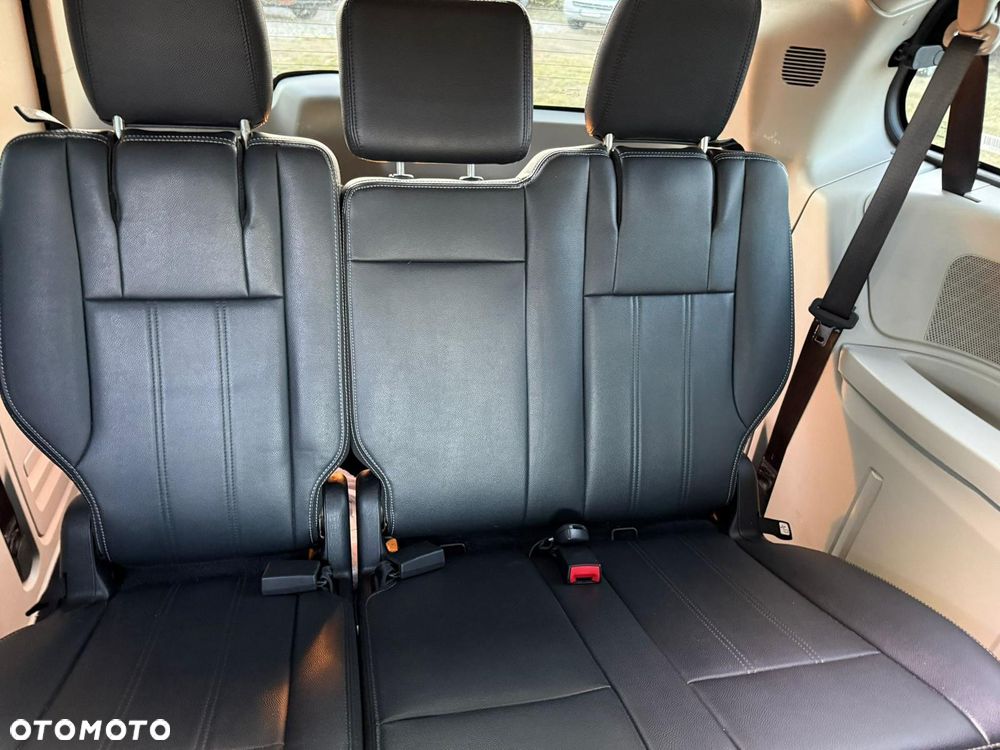 Chrysler Town & Country 3.6 Touring - 6