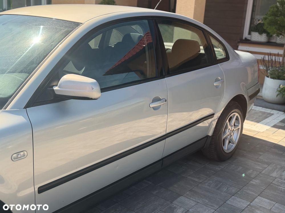 Volkswagen Passat 1.9 TDI CL - 28