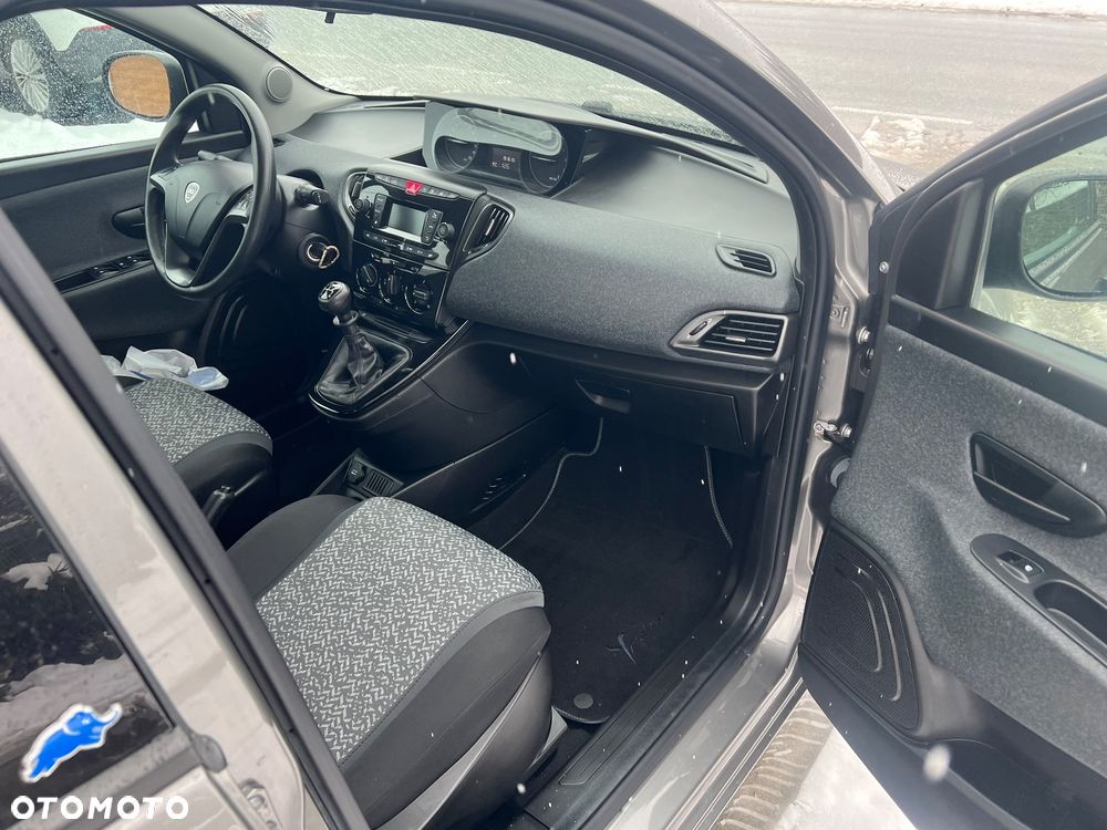 Lancia Ypsilon 1.2 8V Gold S&S EU6 - 24