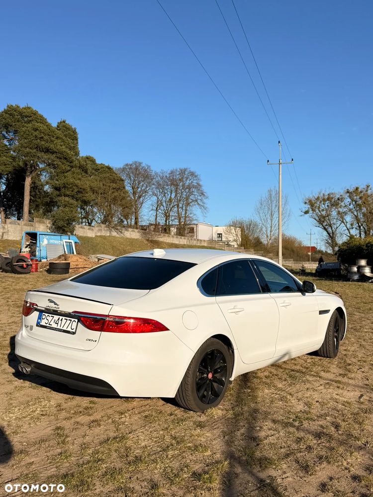 Jaguar XF 2.0 i4D Prestige - 7