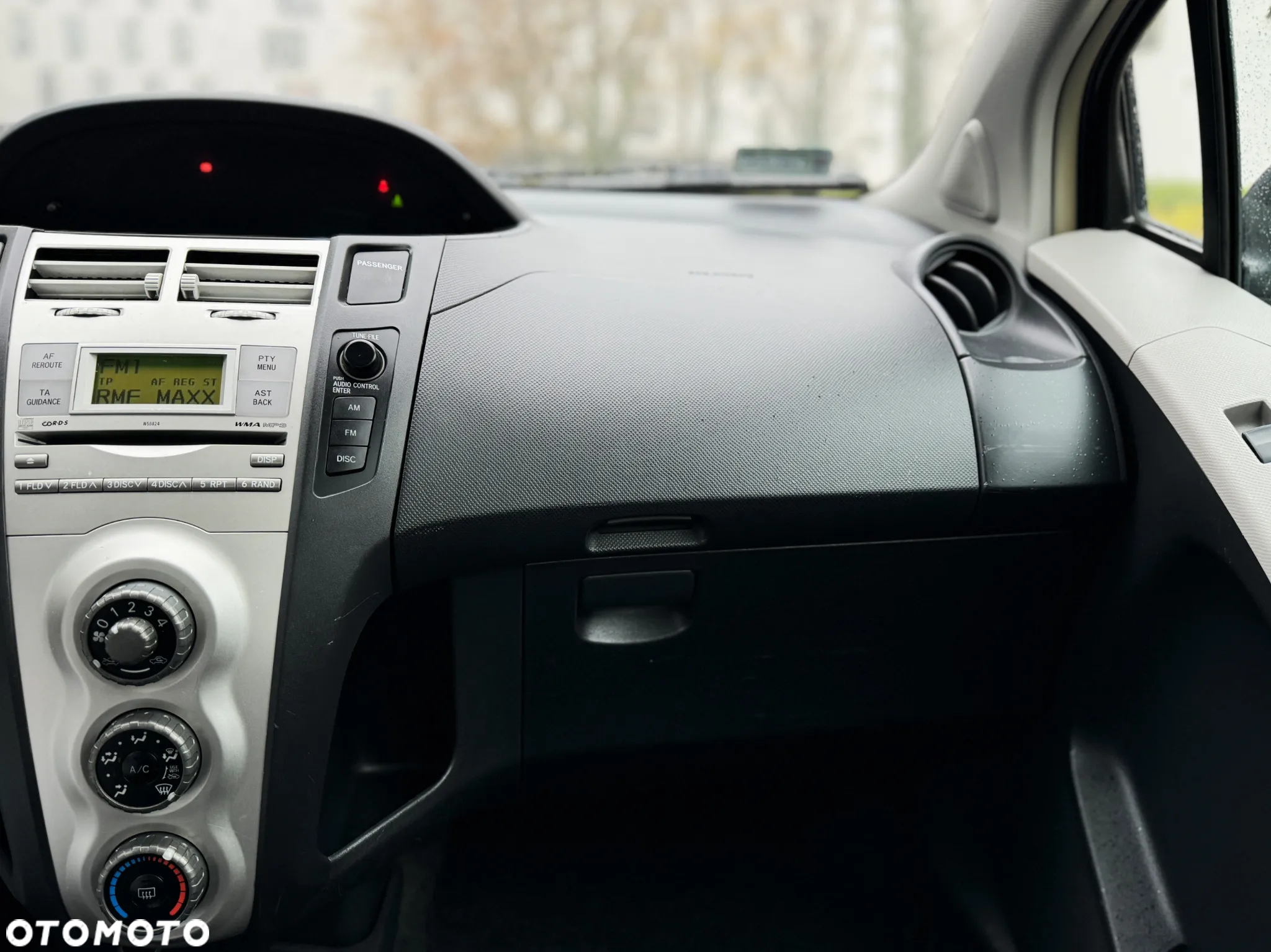 Toyota Yaris 1.3 Luna - 22