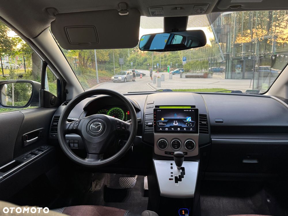 Mazda 5 - 7