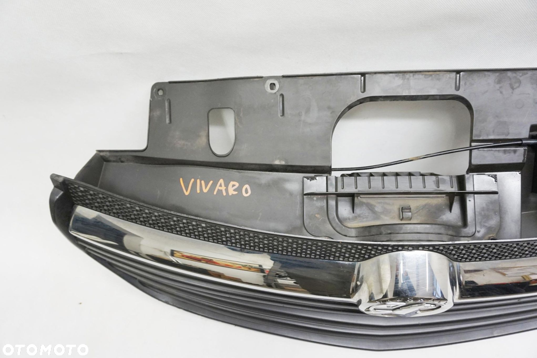 GRILL ATRAPA OPEL VIVARO B - 7