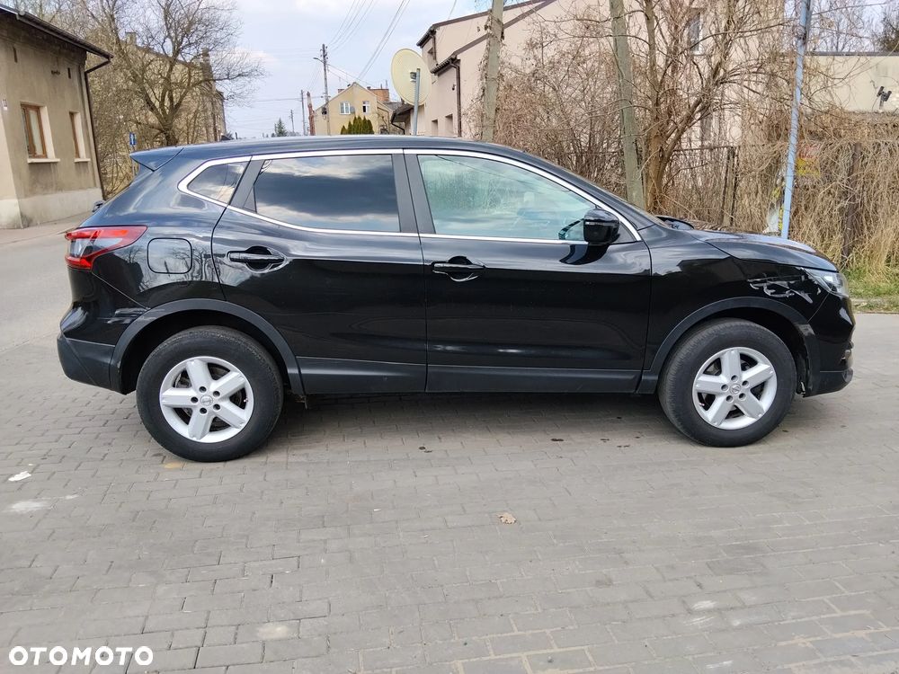 Nissan Qashqai 1.2 DIG-T Acenta EU6 - 18