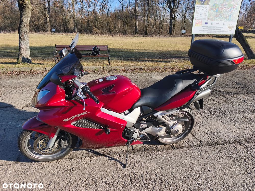 Honda VFR - 2