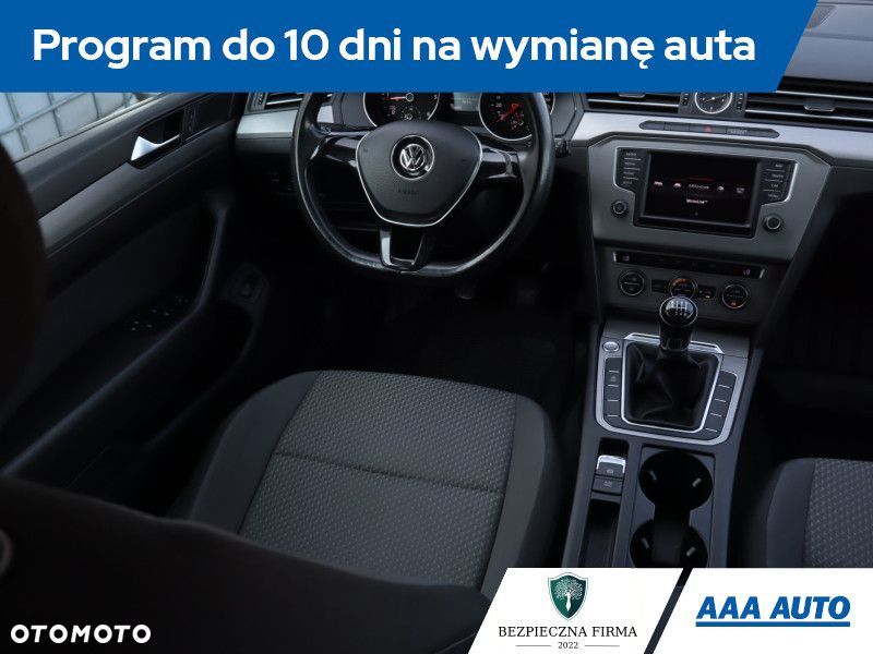 Volkswagen Passat Variant - 9