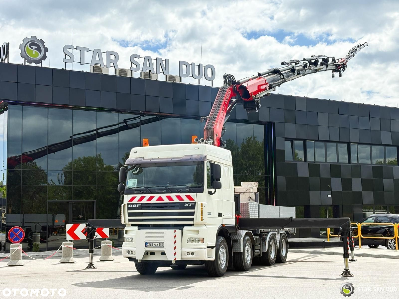 DAF XF 105.510 8x4 FASSI F800 XP Żuraw Siodło Wciągarka - 2