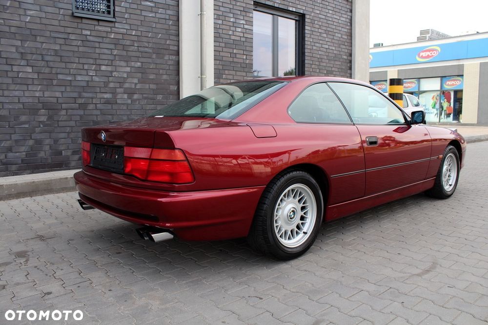 BMW Seria 8 - 38