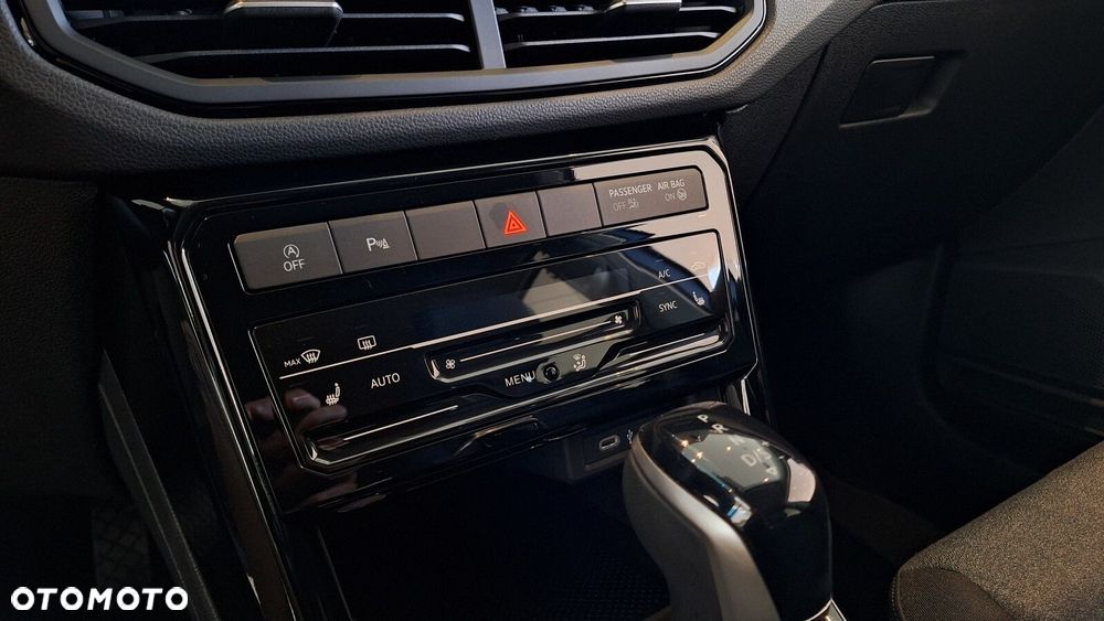 Volkswagen T-Cross - 18