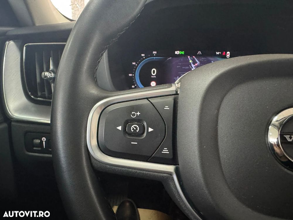 Volvo XC 60 T6 AWD Recharge Geartronic Inscription Expression - 24