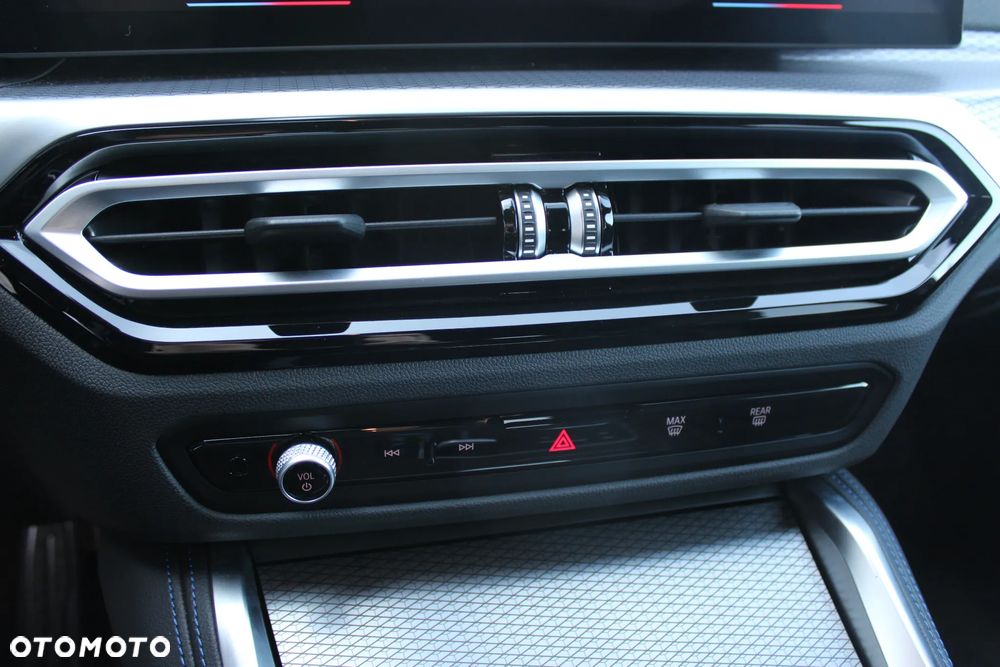 BMW i4 80.7kWh eDrive 35 M Sport - 17