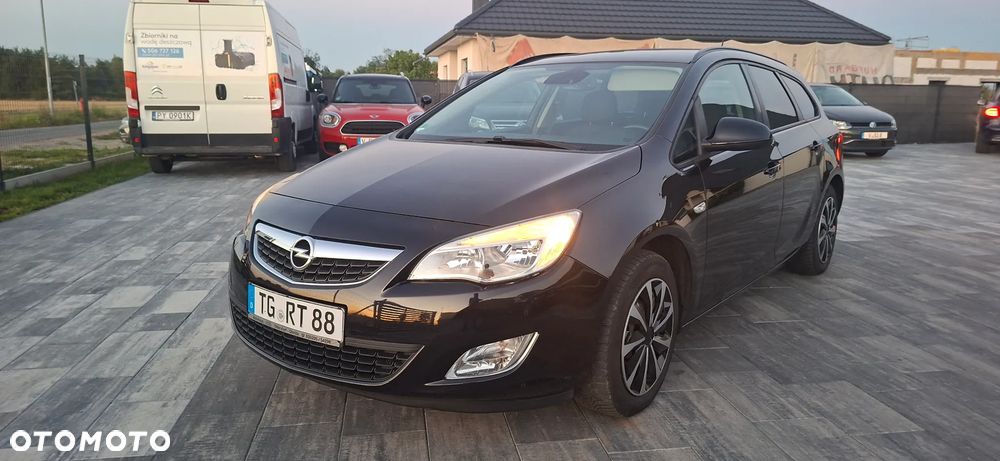 Opel Astra 1.6 Color Edition - 11