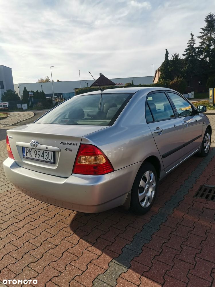 Toyota Corolla - 16