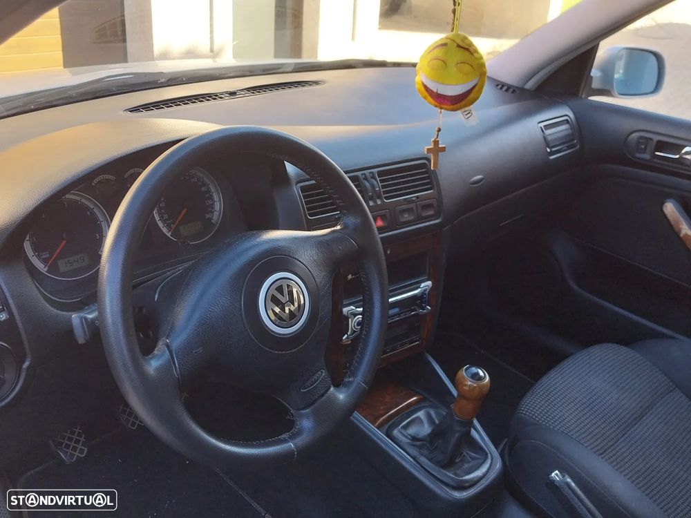 VW Bora 1.9 TDi Highline - 5