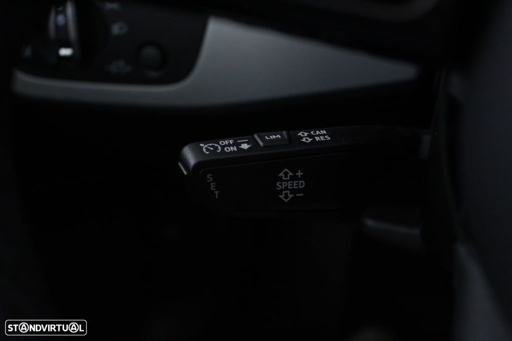 Audi A4 Avant 35 TDI S line S tronic - 26