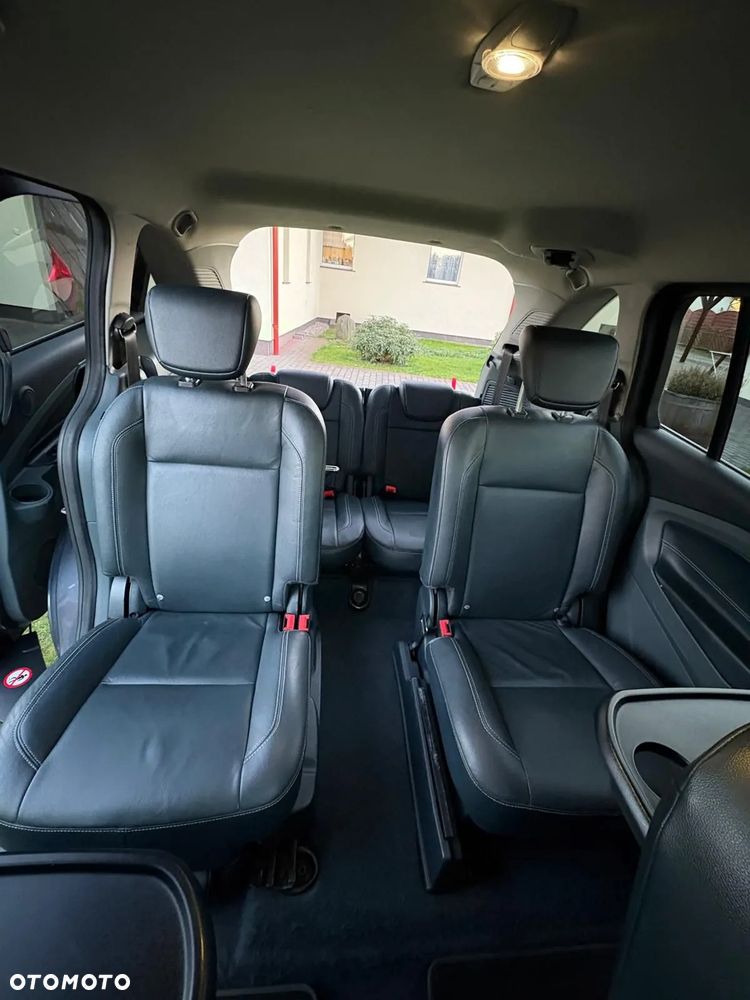 Ford Grand C-MAX 1.6 TDCi Titanium - 18