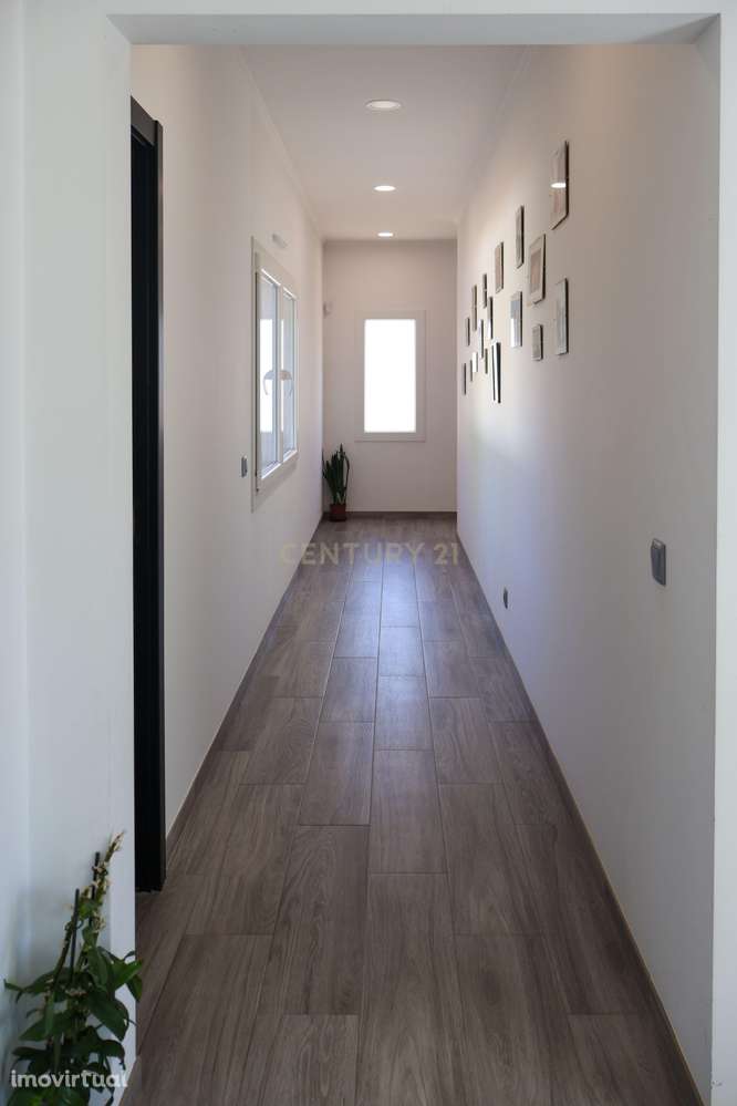 Moradia T4 com Piscina e Proximidade ao Golfe em Portimão - Grande imagem: 5/60