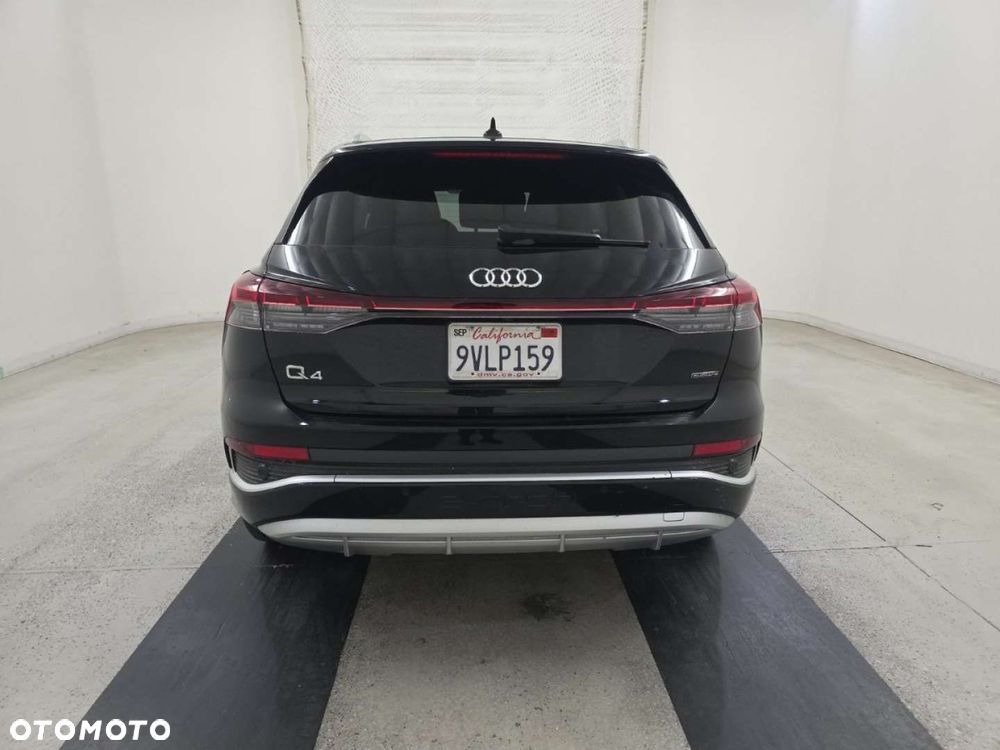 Audi Q4 e-tron - 4