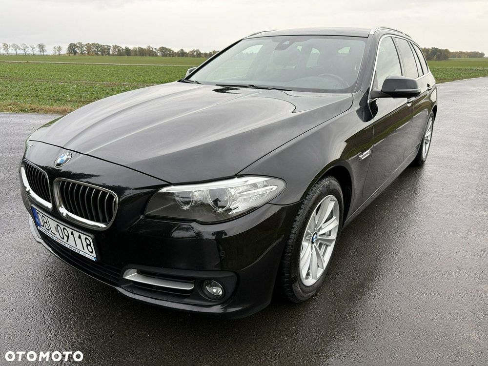 BMW Seria 5 520d Touring - 38
