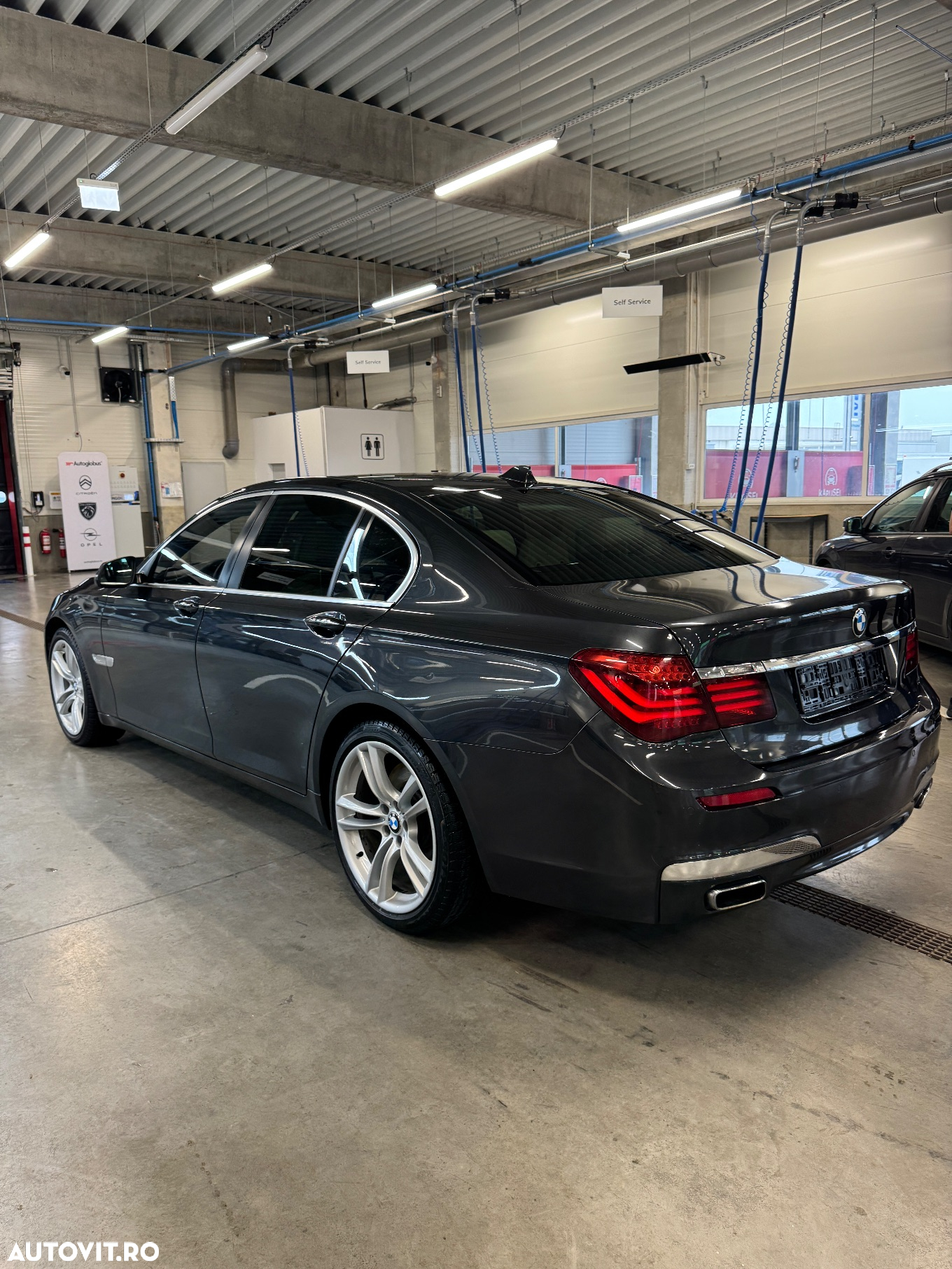 BMW Seria 7 750d xDrive - 7