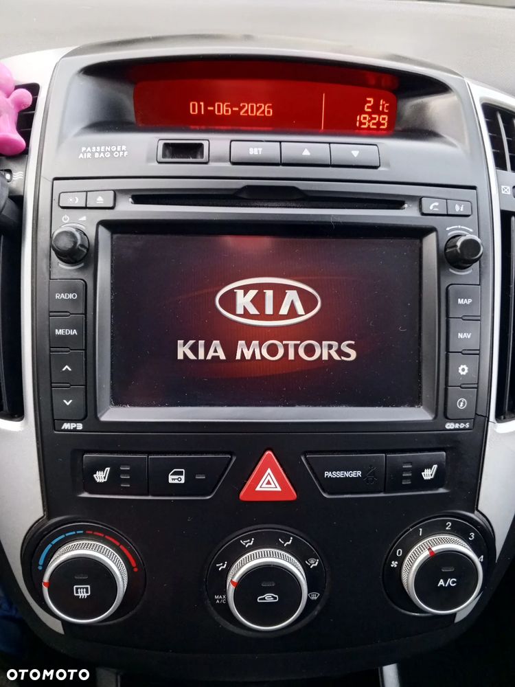 Kia Ceed 1.4 CVVT Attract - 10