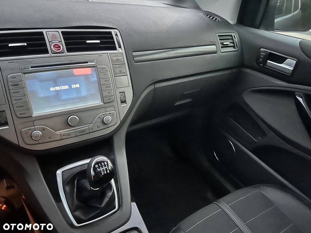 Ford Kuga 2.0 TDCi 2x4 Titanium - 29