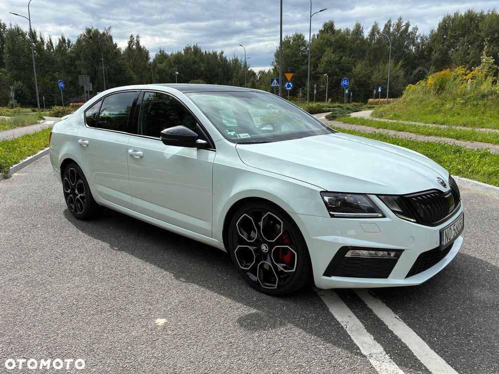 Skoda Octavia 2.0 TSI RS Challenge 245 DSG - 3