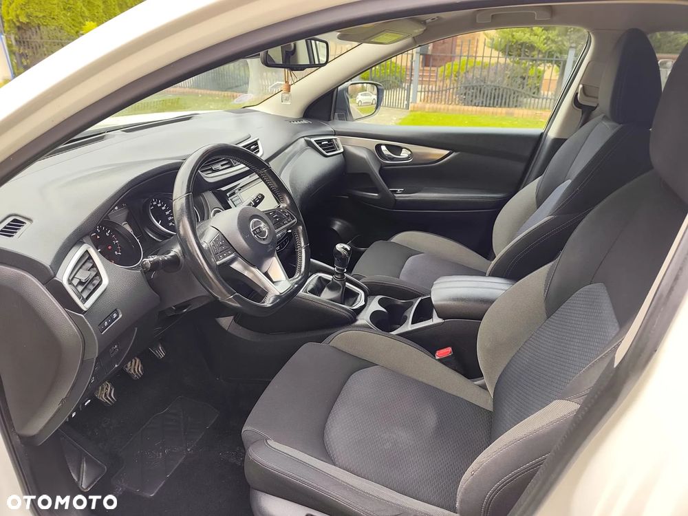 Nissan Qashqai - 24