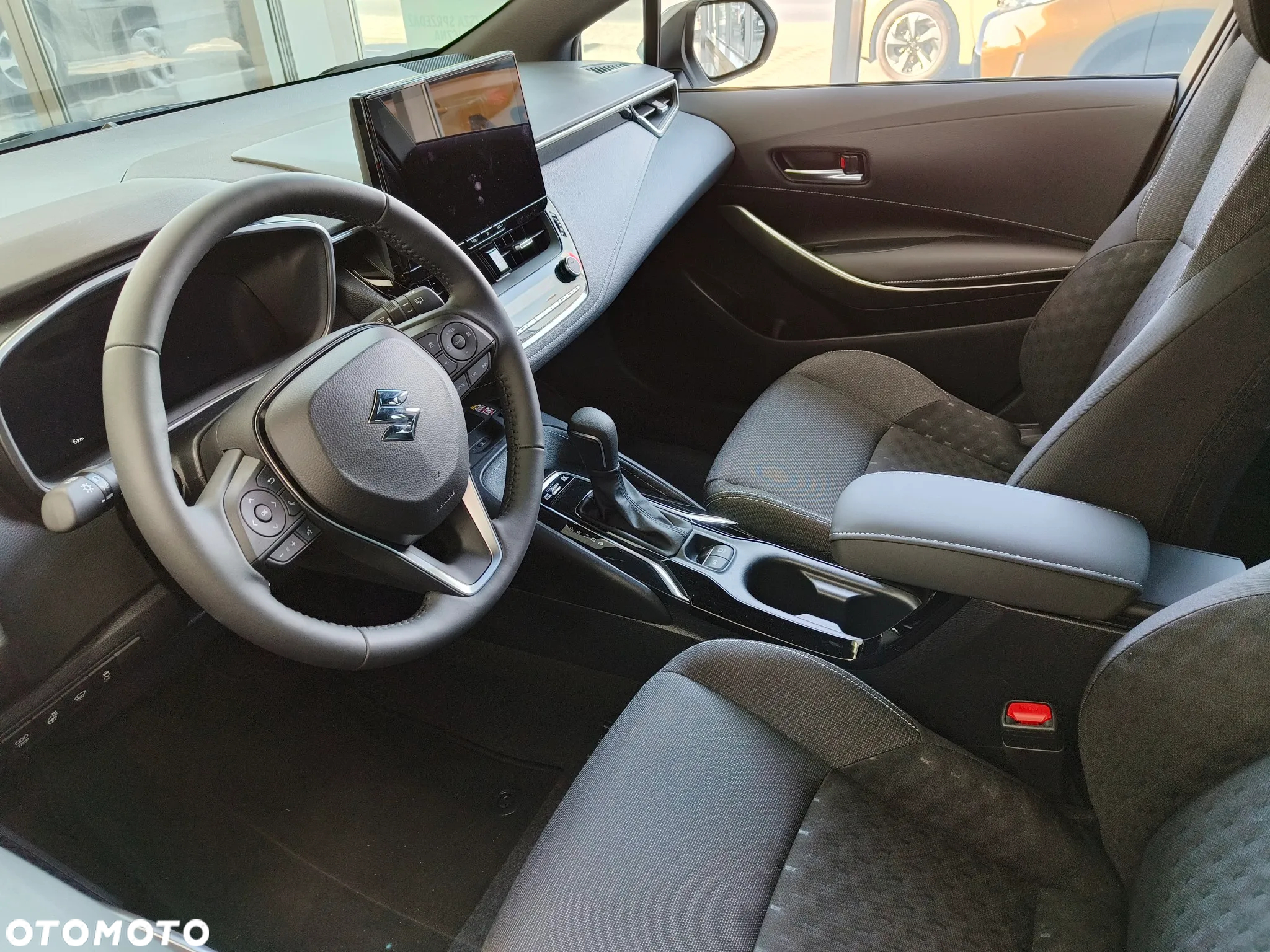 Suzuki Swace 1.8 Hybrid Elegance CVT - 16
