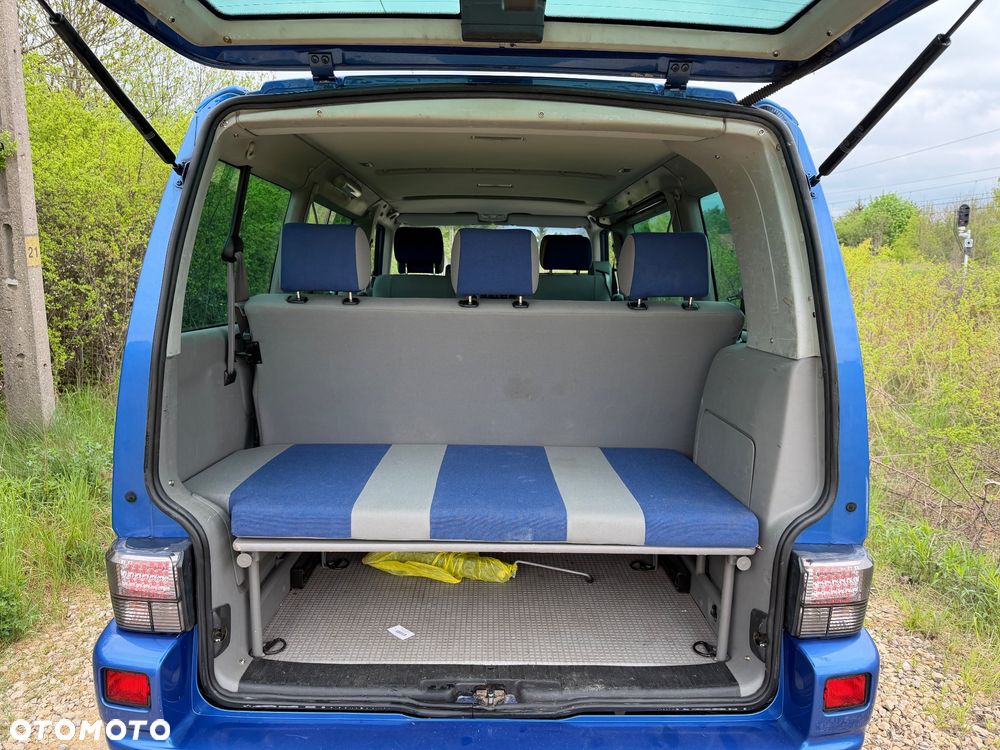 Volkswagen Multivan - 14