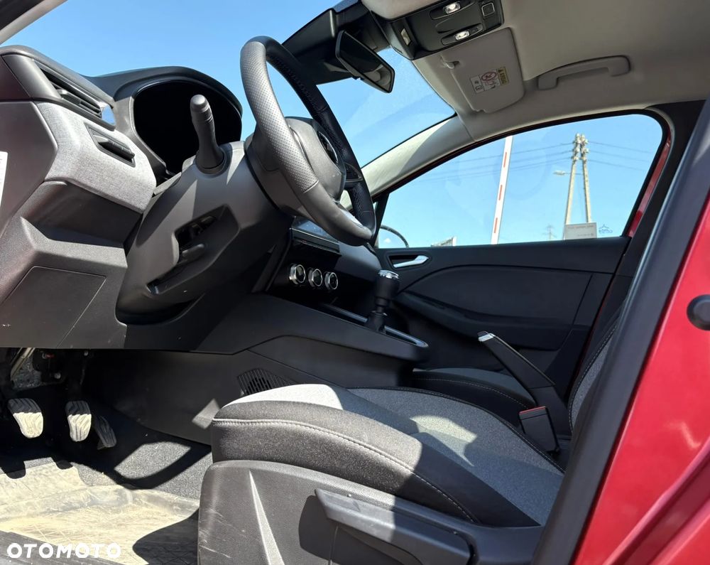 Mitsubishi Colt 1.0T Invite Style Cold - 11