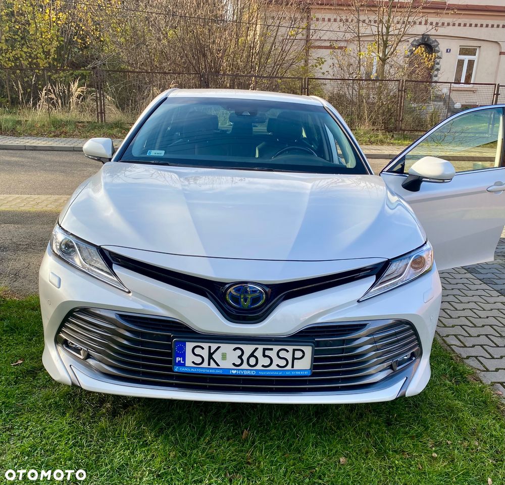 Toyota Camry 2.5 Hybrid Executive CVT - 1