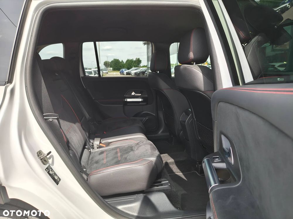 Mercedes-Benz GLB 200 AMG Line 7G-DCT - 19