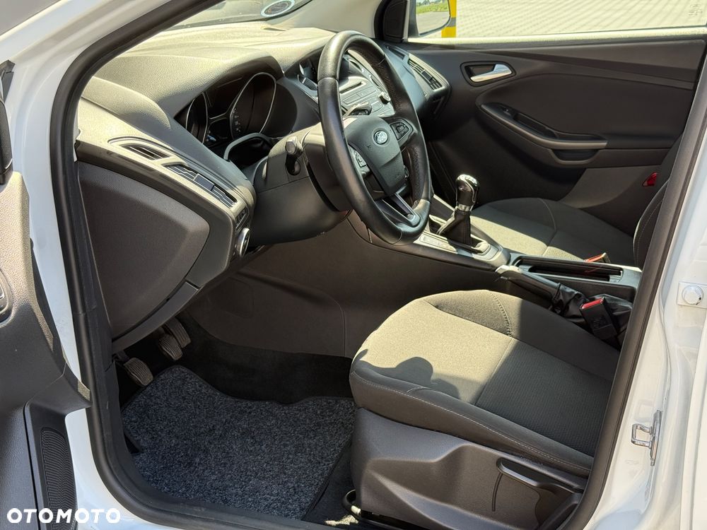 Ford Focus - 10