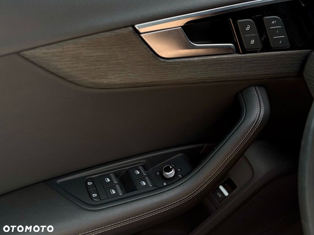 Audi A4 Limousine - 17