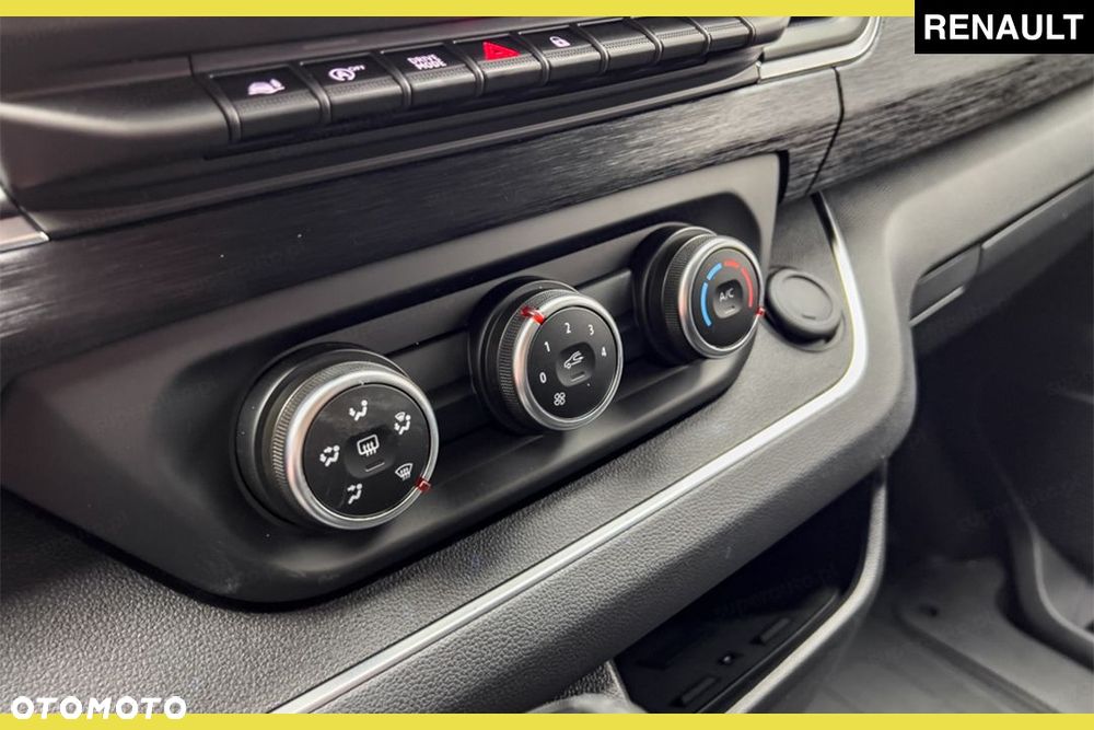 Renault Trafic - 25