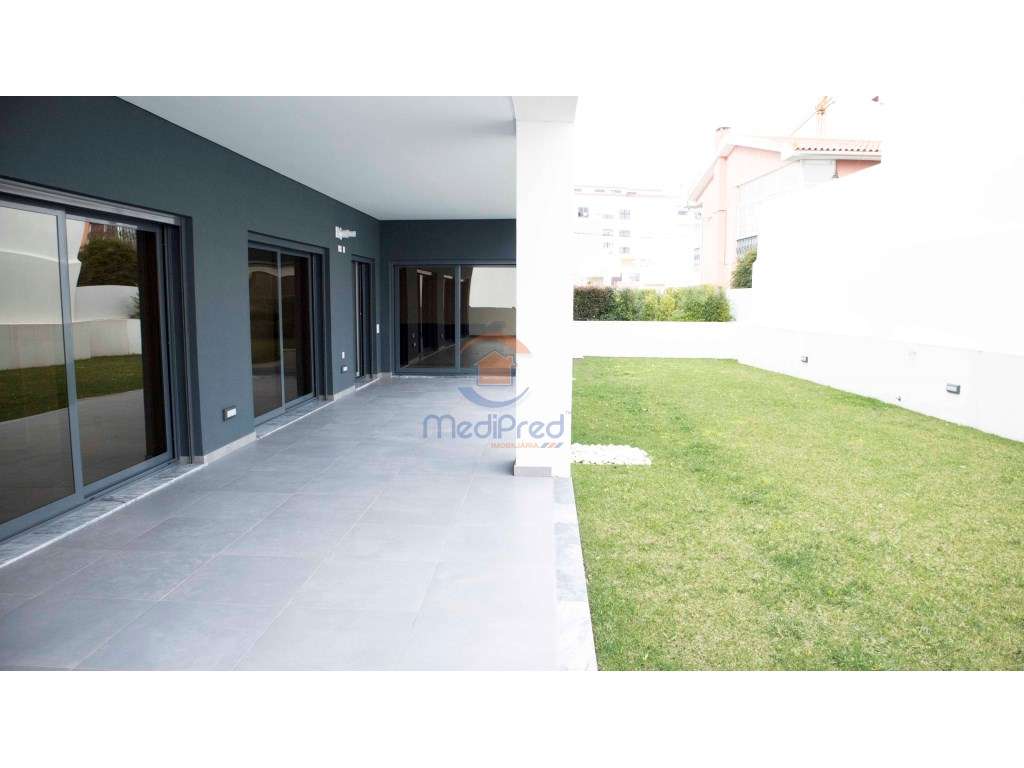 Apartamento T3 com Logradouro de 123 m2 | Condomínio Privado com Pi... - Grande imagem: 2/32