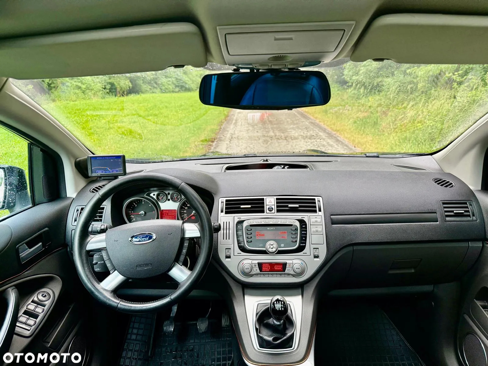 Ford Kuga 2.0 TDCi Titanium FWD - 27
