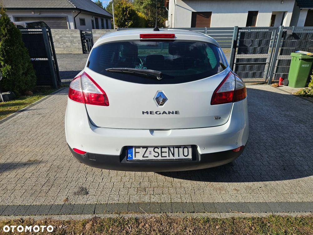 Renault Megane TCe 130 Bose Edition - 6