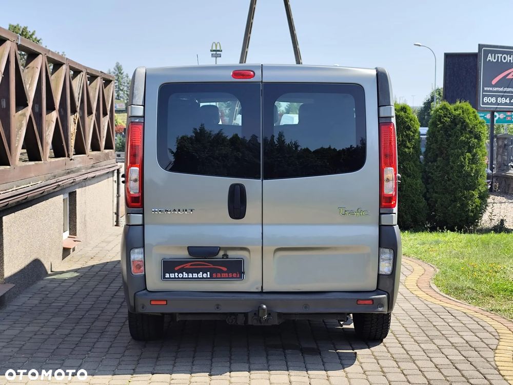 Renault Trafic 2.0dCi 115 - 8